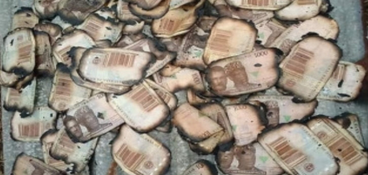 Man loses money in his saving box to fire (Photos)