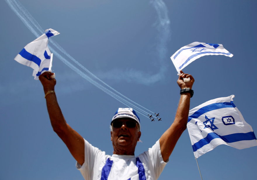 Israel celebrates independence with military over flights