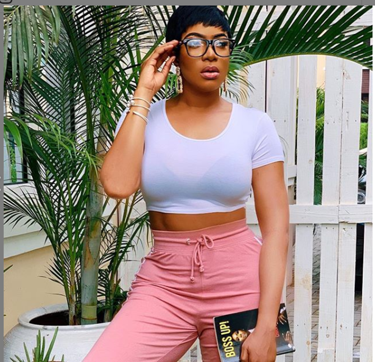 Chika Ike distributes stimulus package to Lagosians