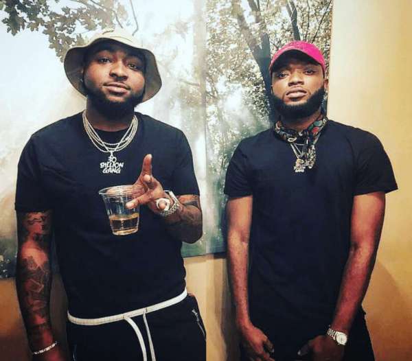 Fans commend Davido’s effort in promoting Dremo’s album