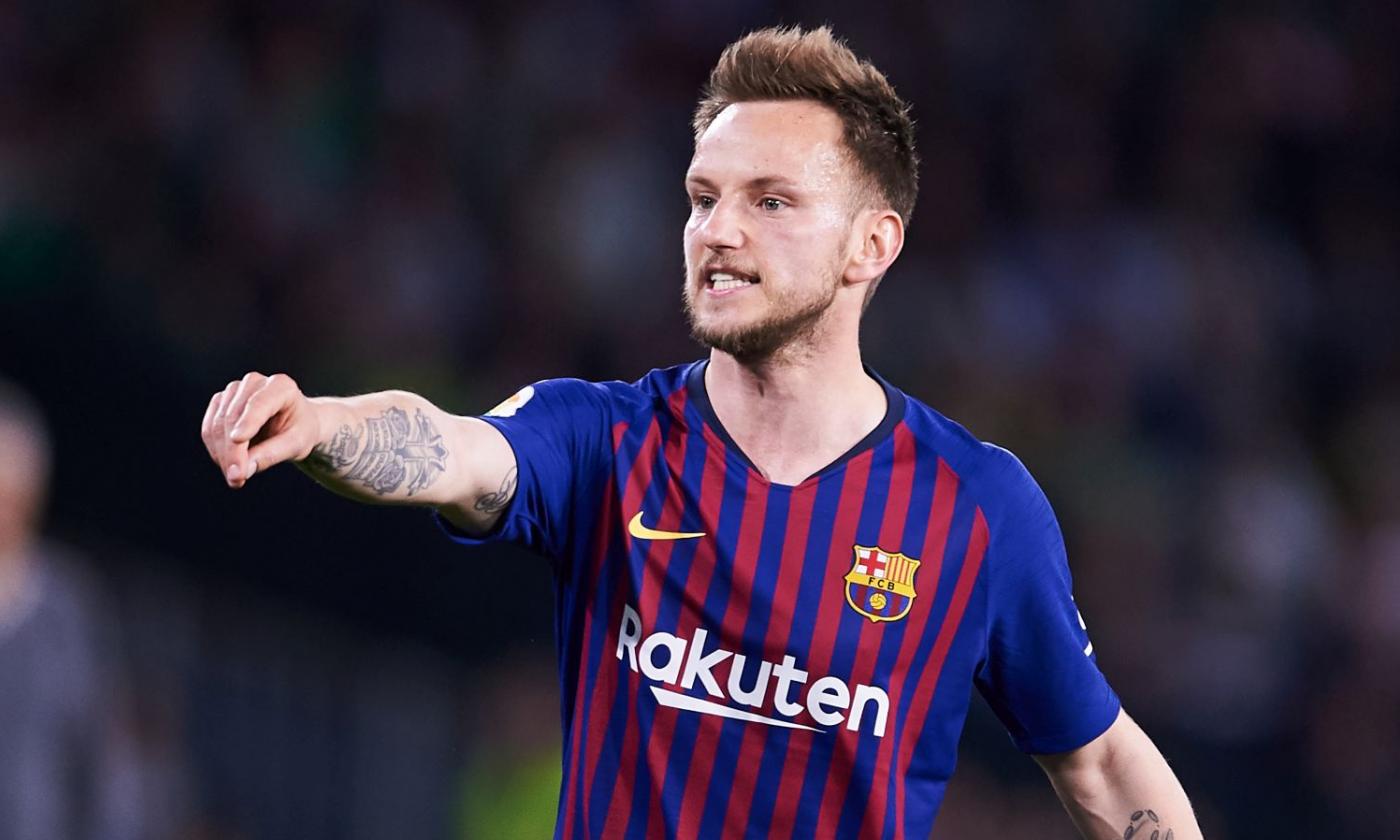 Barcelona’s Rakitic rejoins Sevilla