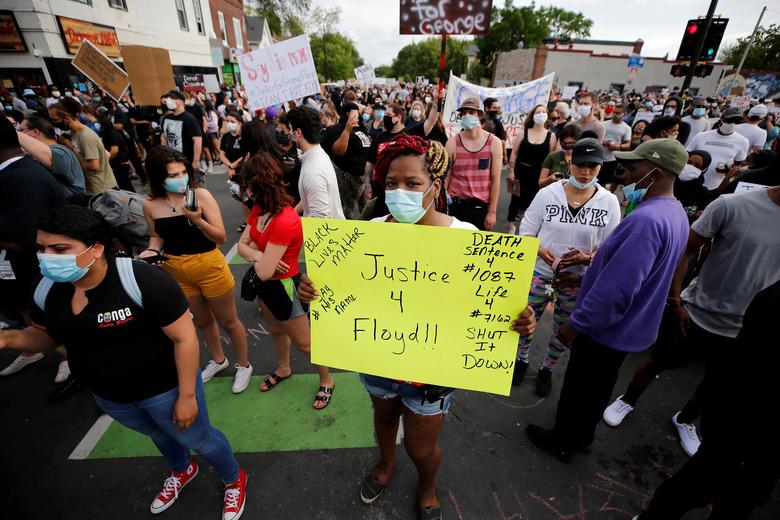 PHOTOS: Hundreds in US demand justice for George Floyd