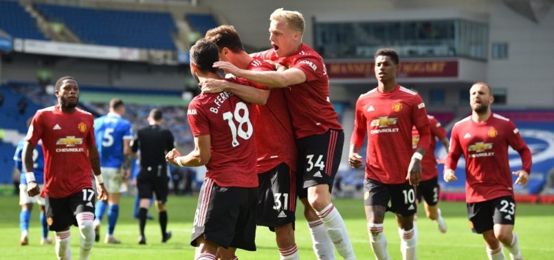 Manchester United earn dramatic win at Brighton with late penalty kick