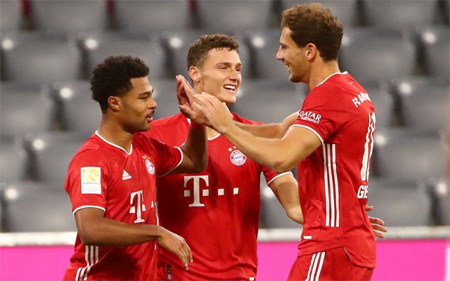 Bayern Munich end mini-slump with tight win over Freiburg