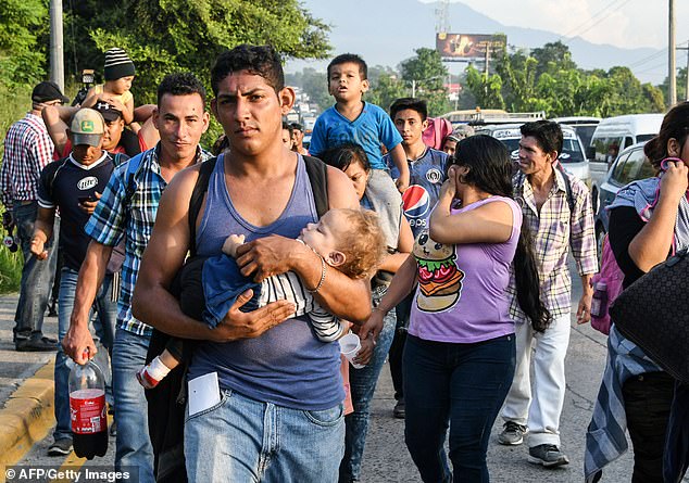 Reports: Over 1,000 Hondurans are trekking towards US border