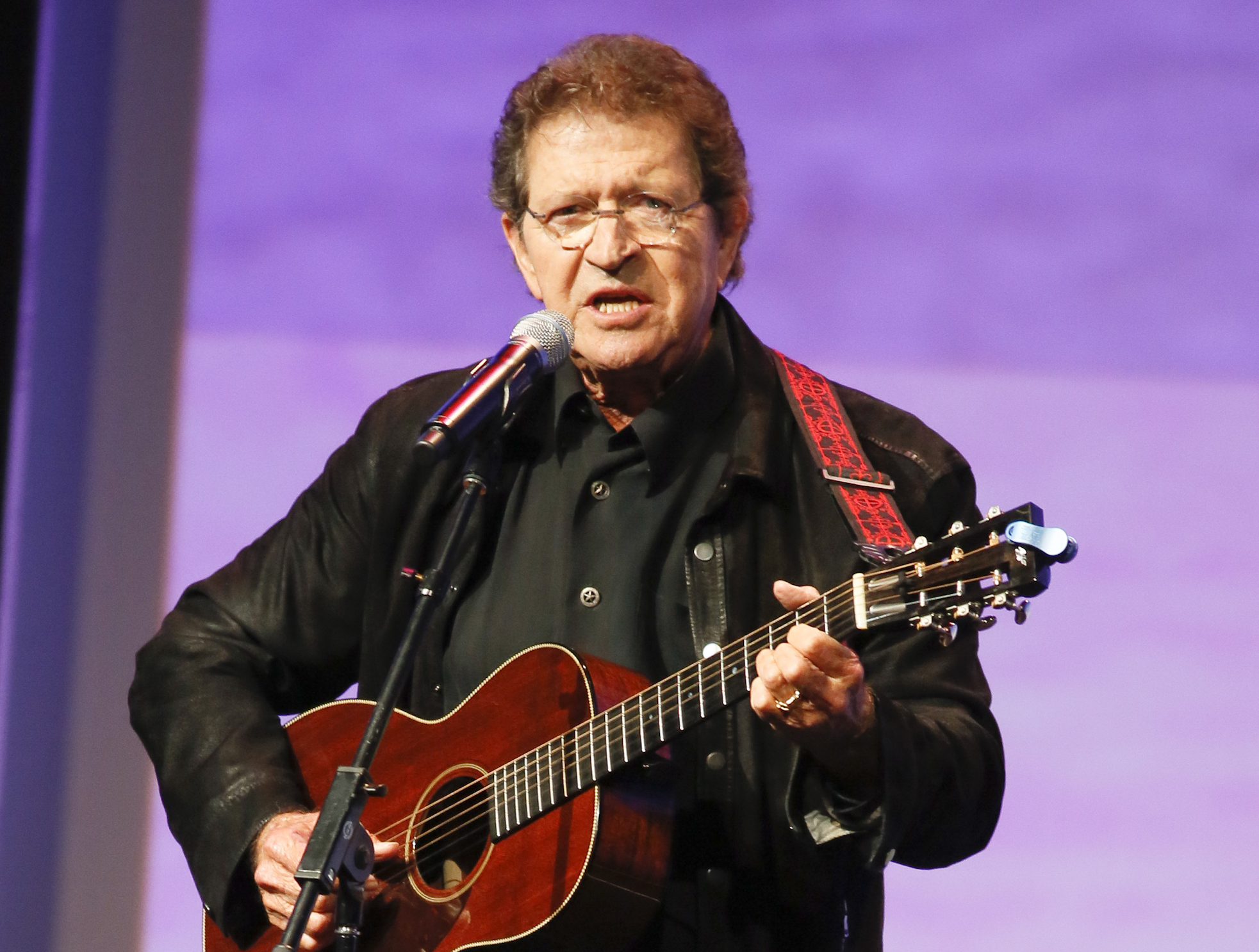 Country singer, Mac Davis who wrote ‘In the Ghetto,’ is dead