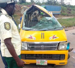 2 dead, 6 injured in Ogun auto crash