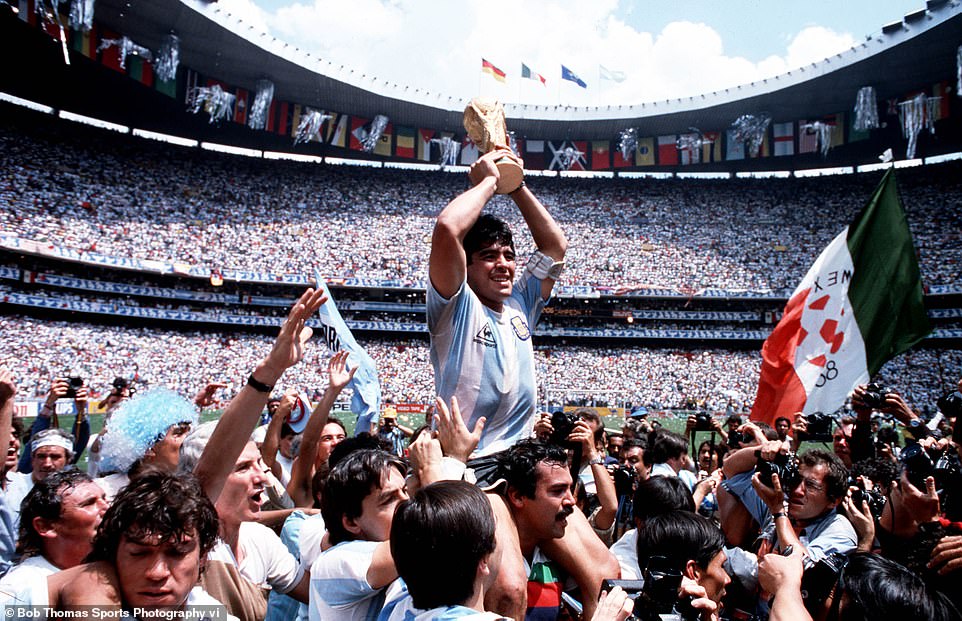 Argentines honour Maradona with mosaics