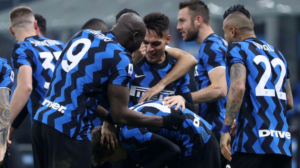 Inter Milan beat Juventus to go top in Serie A past AC Milan