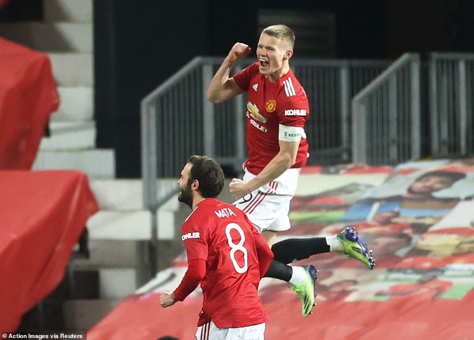 McTominay’s header steers Manchester United into FA Cup fourth round
