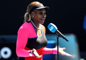 Serena locks down to beat Potapova and reach fourth round