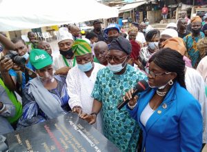 Sanwo-Olu inaugurates solar-powered borehole at Binukonu Market