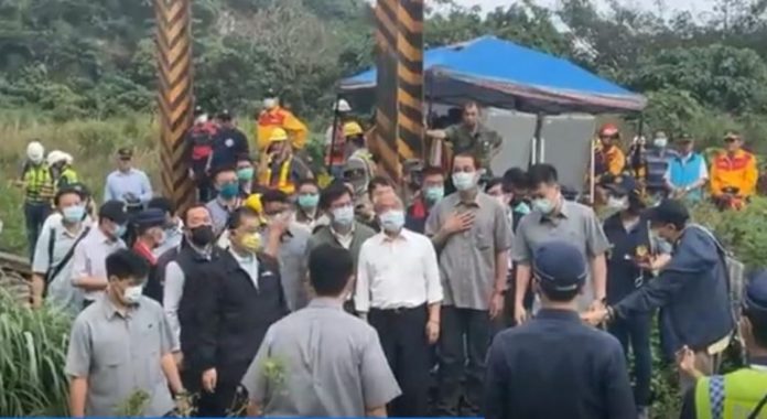 Train crash kills 50 in Taiwan’s deadliest rail tragedy in decades Train crash kills 50 in Taiwan’s deadliest rail tragedy in decades