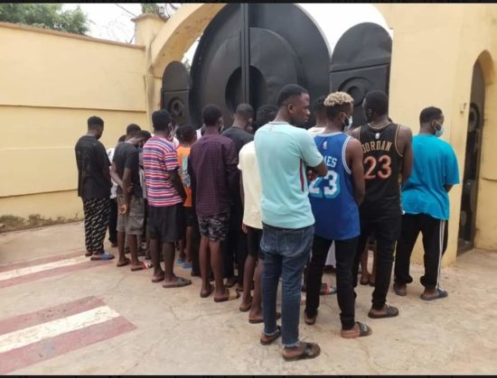 EFCC arrests 30 suspected ‘Yahoo Boys’ in Ilorin